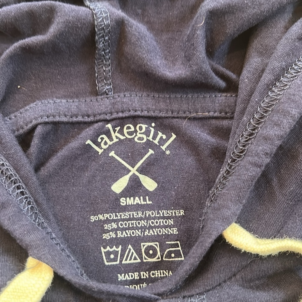 Lakegirl Hooded Swim Coverup - Picture 5 of 6